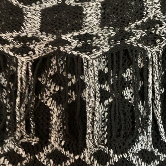 John Mark Knit Shawl Neck Sweater Fringe Sz M EC! - Picture 5 of 10